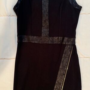 Gianni Bini Black and Gray Mini Dress with Zipper